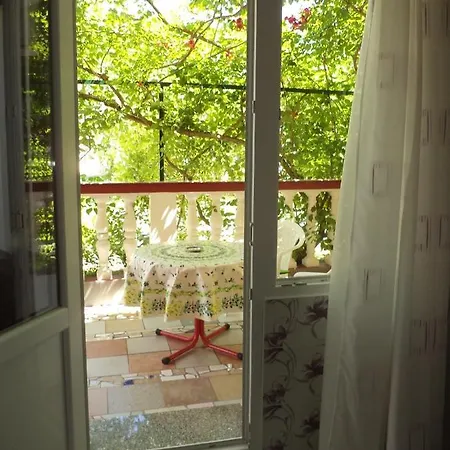 In With Terrace, Air Conditioning, Wifi, Washing Machine 4229-3 Apartman *